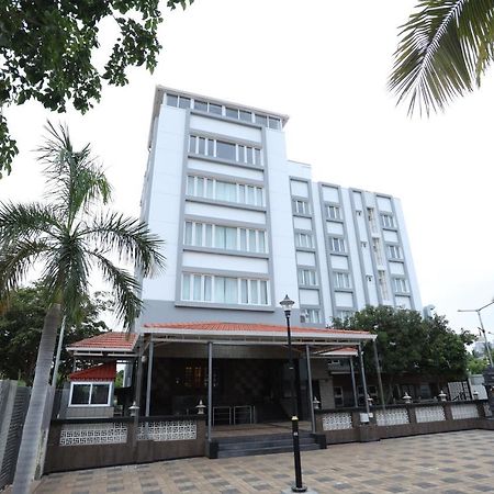 Minas Manor Hotel Tiruchirappalli Luaran gambar
