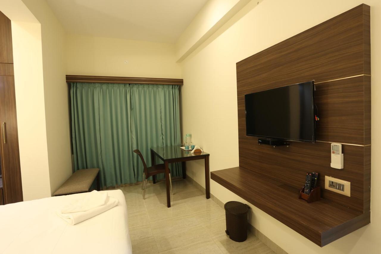Minas Manor Hotel Tiruchirappalli Luaran gambar